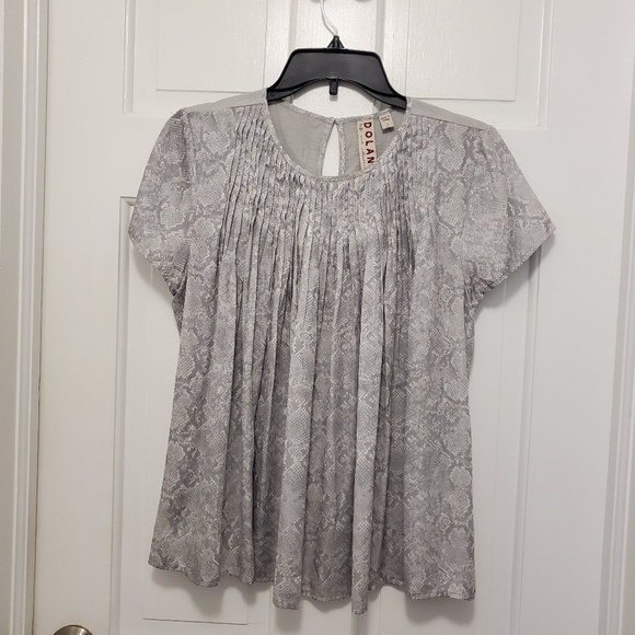 NWT Dolan Left Coast Collection Anthropologie Grey Python Print Pleated Blouse S - Picture 9 of 11